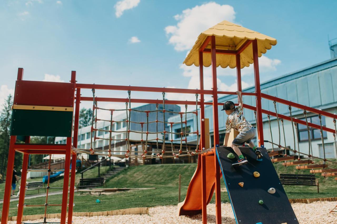 Orea Resort Devet Skal Vysocina Sněžné Εξωτερικό φωτογραφία